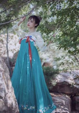 亚洲在线视频播放_迅雷在线观看